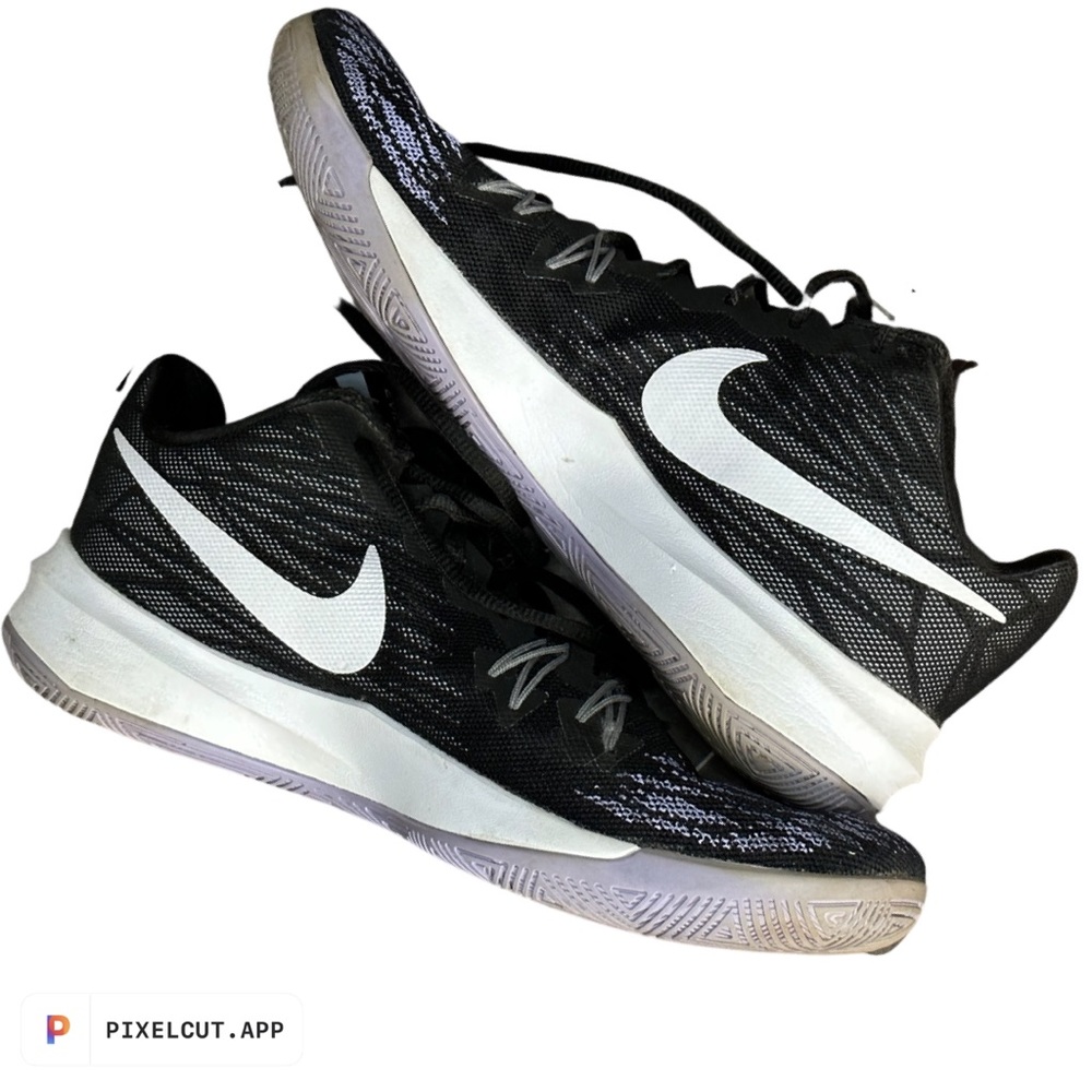 Women’s Nike Zoom Sneakers | Women’s size 8.5 | ankle Support Sneakers